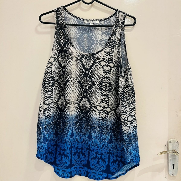 White and blue shades snake print top